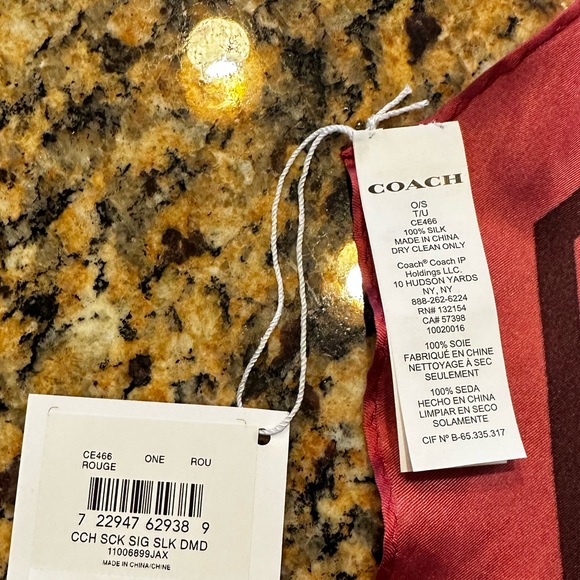 COACH❤️SIGNATURE SILK DIAMOND SCARF~ROUGE ~NEW WITH TAG & COACH BOX - Picture 7 of 7